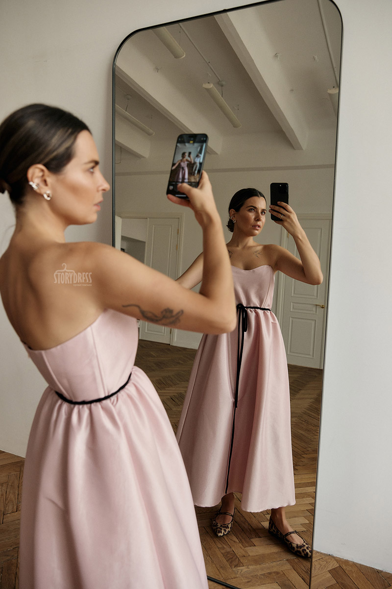 Коктейльное платье Audrey Pink